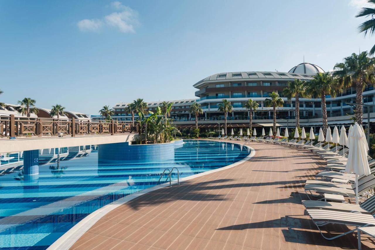 Tui Magic Life Jacaranda Hotel Side Exterior foto The Rixos Premium Göcek